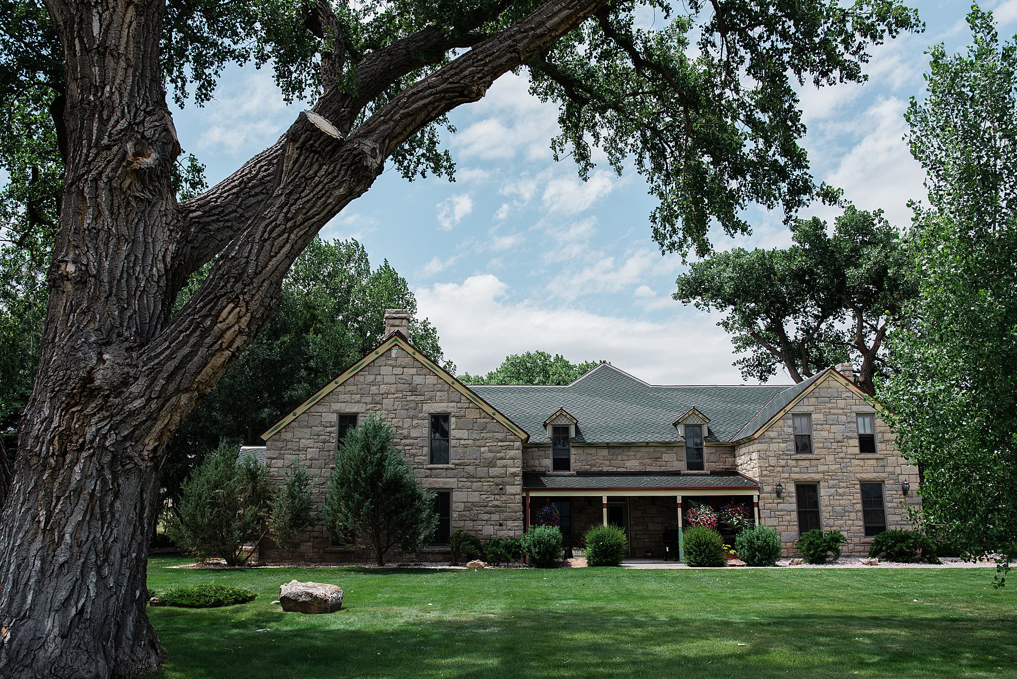 stone house at Horse Creek Cattle Company